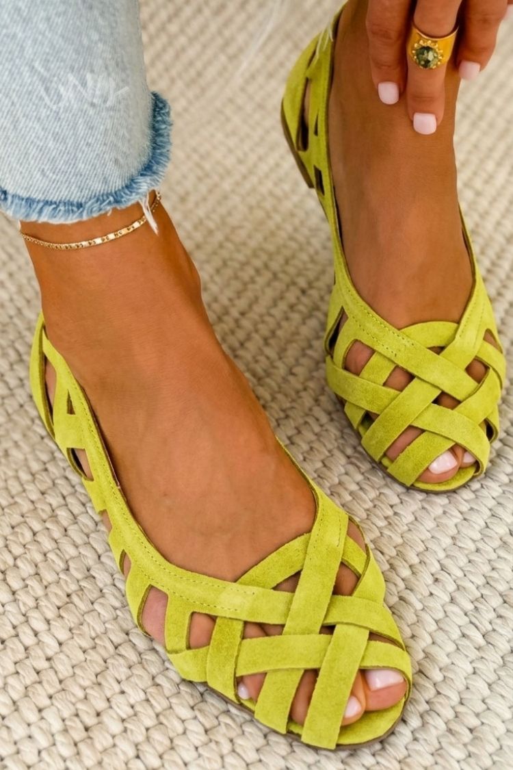 Zara - Sandalias planas de puntera abierta y tejido entrecruzado